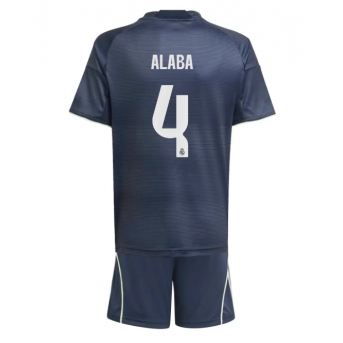 Billige Fotballdrakt Real Madrid David Alaba #4 Replika Bortedraktsett Barn 2025-26 Kortermet (med bukser)